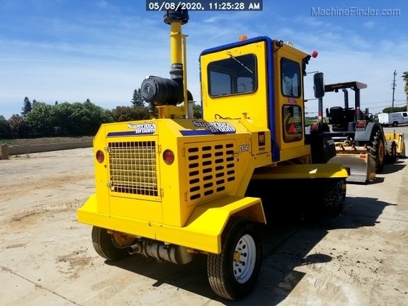 2017 Superior Broom DT74J