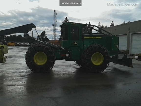 2019 John Deere 648LII