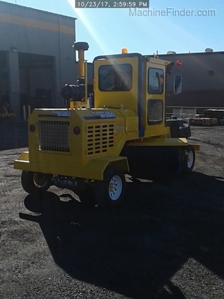 2017 Superior Broom DT74J