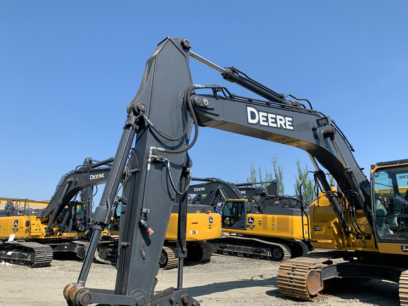 2020 John Deere 245GLC