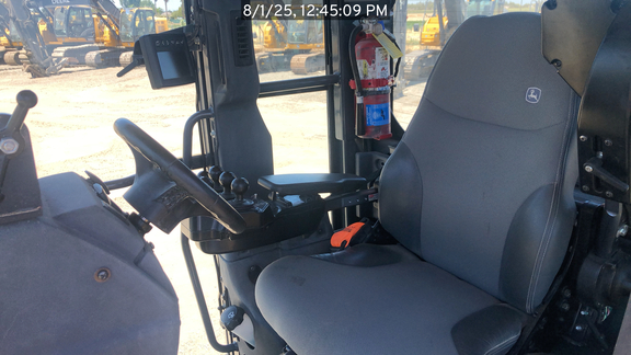 2021 John Deere 672GP