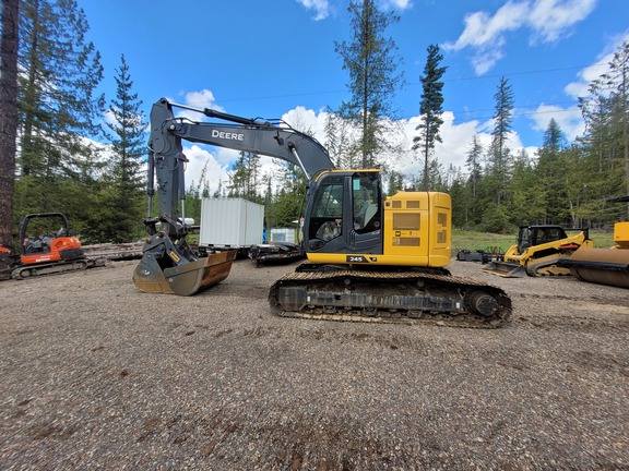 2023 John Deere 245P