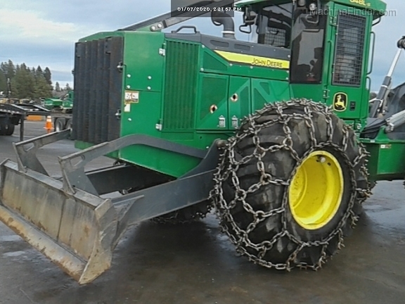 2019 John Deere 648LII