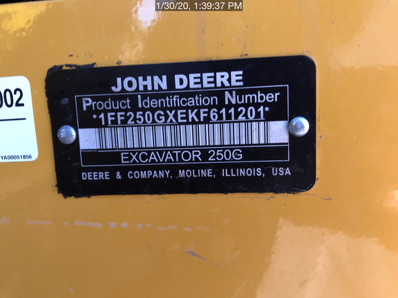 2019 John Deere 250GLC