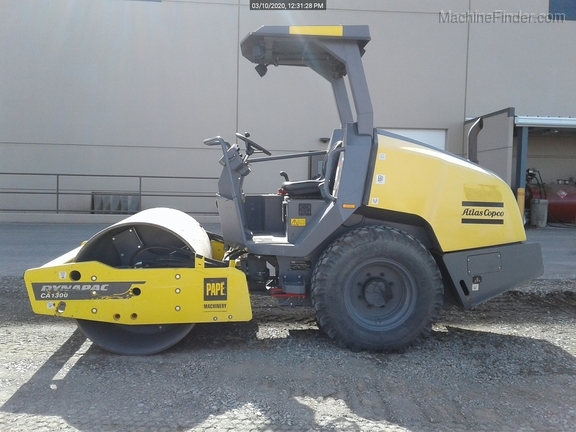 2017 Dynapac CA1300