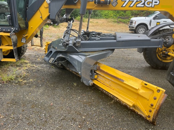 2020 John Deere 772G