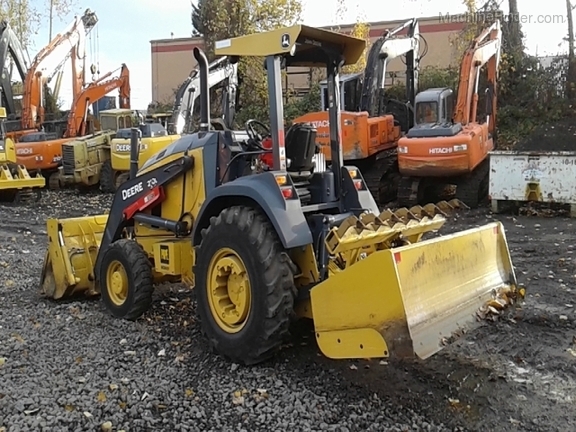 2018 John Deere 210L
