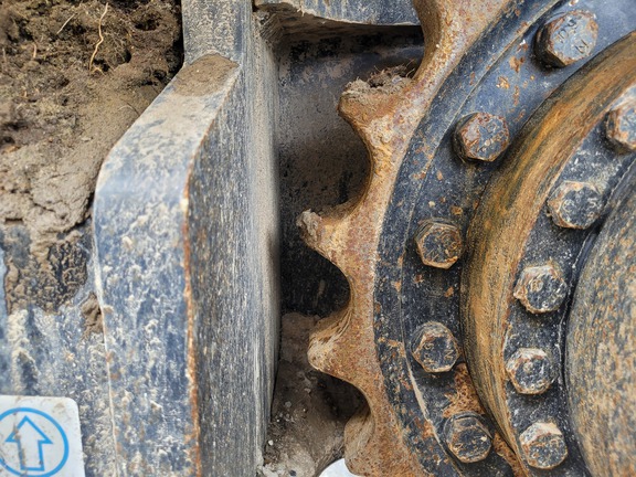 2023 John Deere 245P