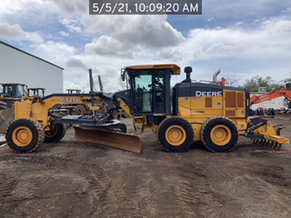 2017 John Deere 672GP