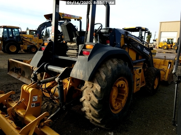 2018 John Deere 210L