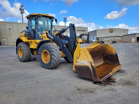 2022 John Deere 544P