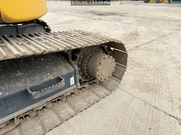 2022 John Deere 245G