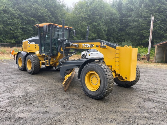 2020 John Deere 772G
