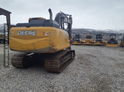 2016 John Deere 160GLC