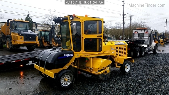 2016 Superior Broom DT80J