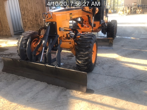 2016 Leeboy G700
