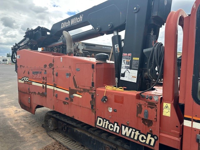 2013 Ditch Witch AT100