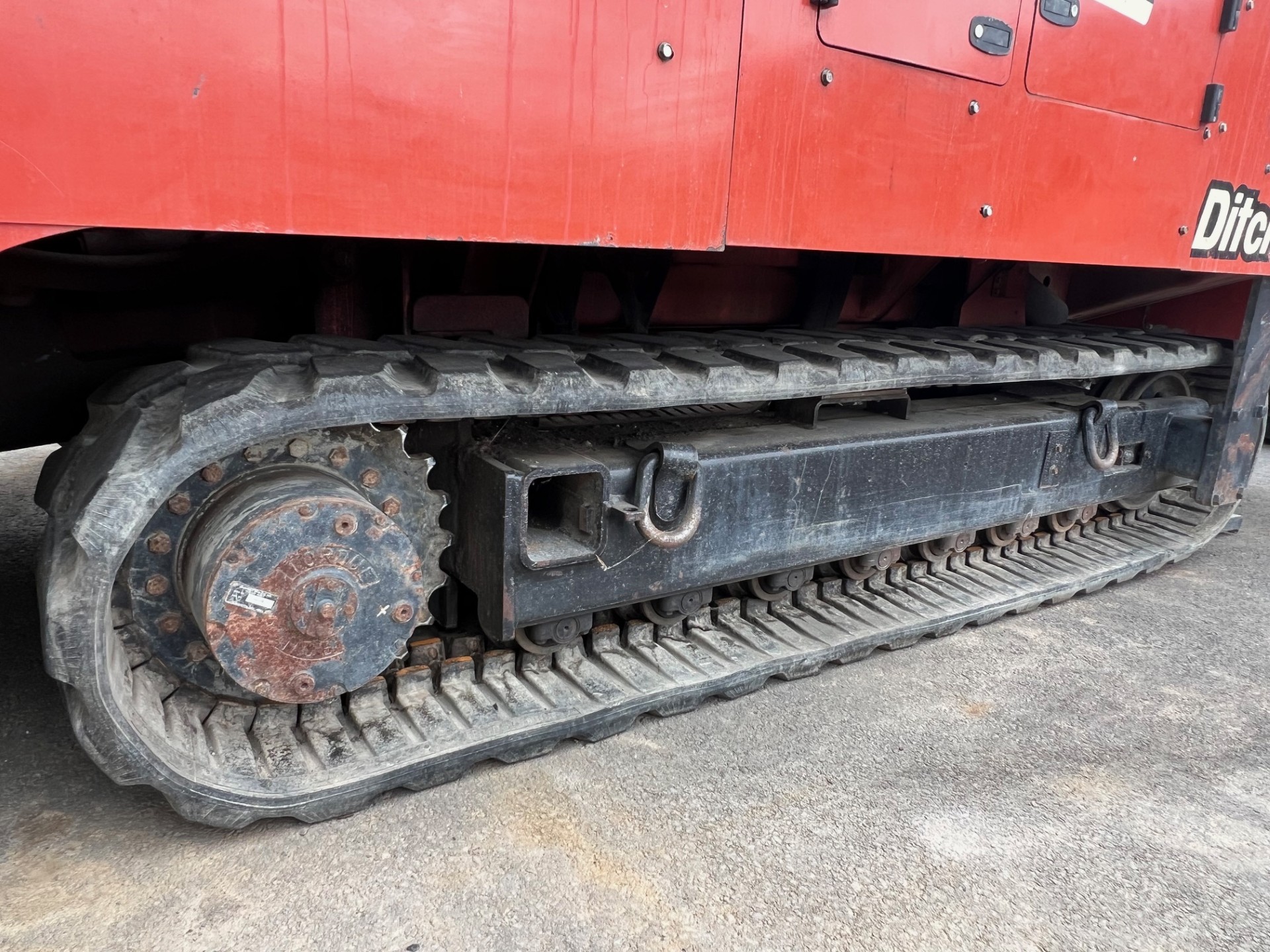 2011 Ditch Witch AT100