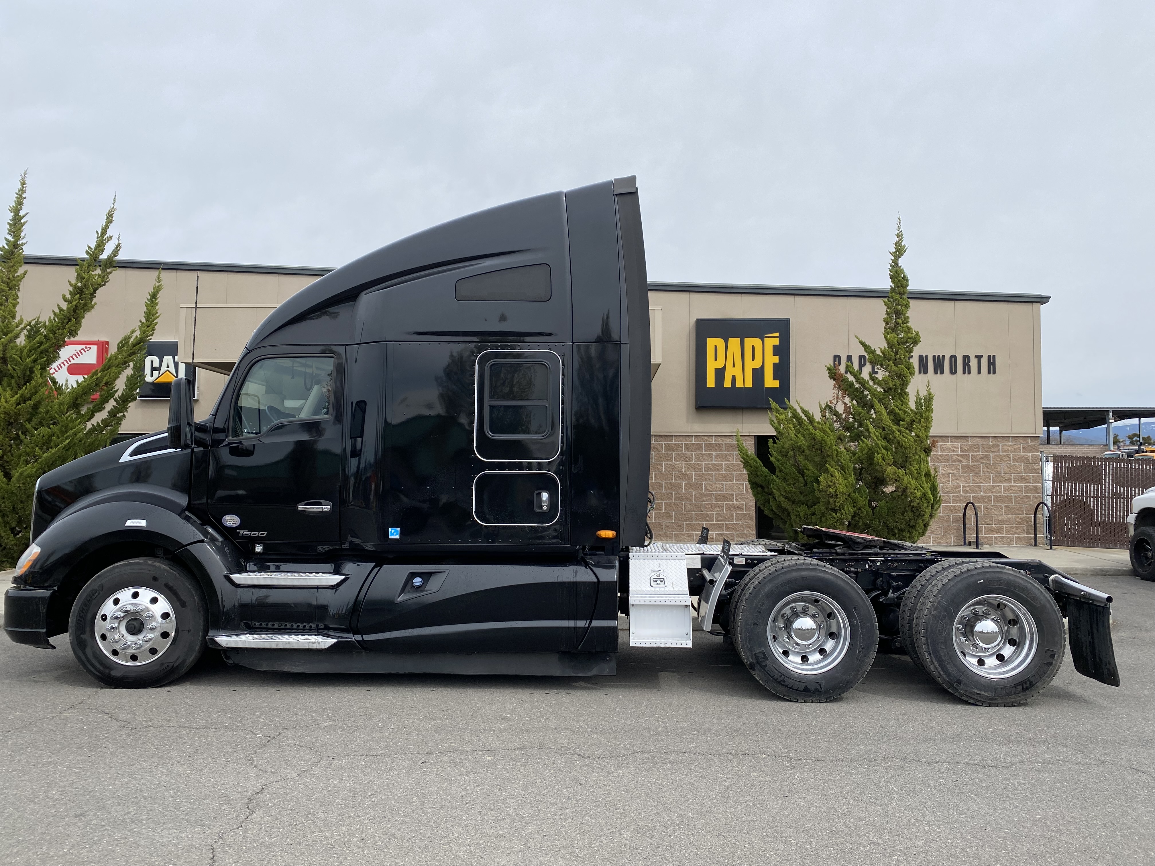 2017 Kenworth T680