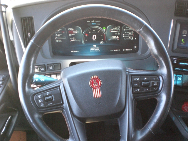 2023 Kenworth T680