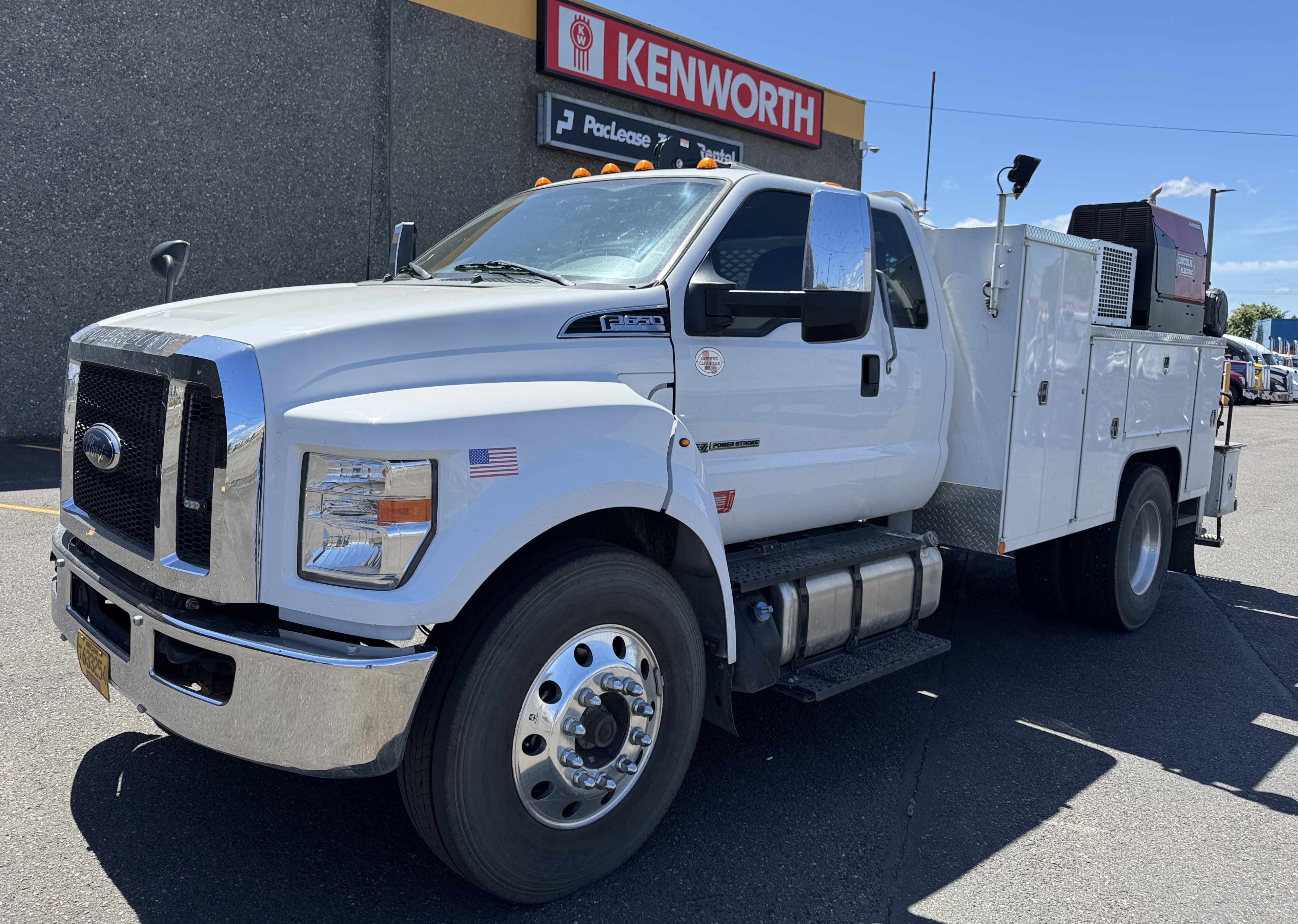 2023 Ford F650
