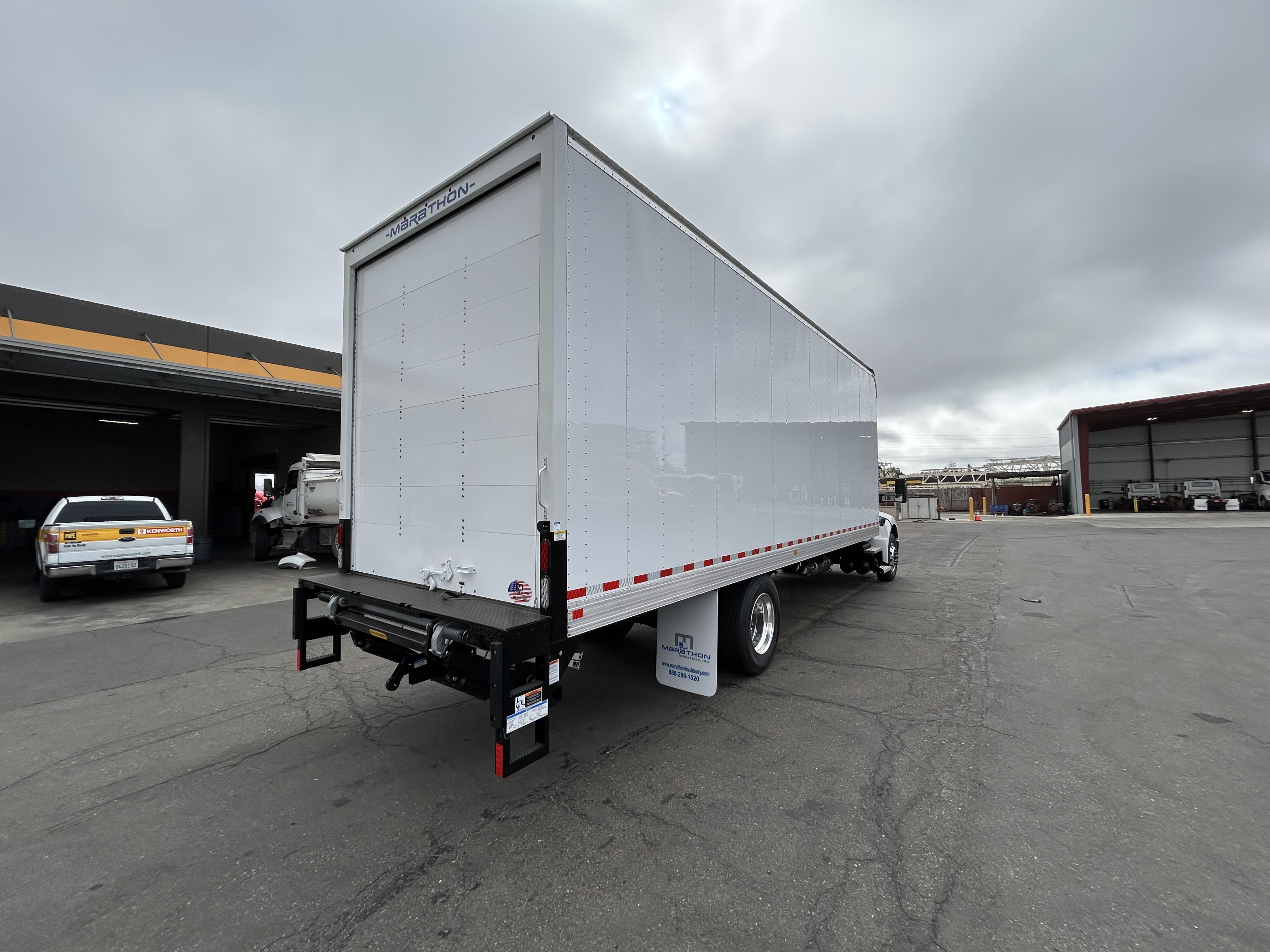 2025 Kenworth T280