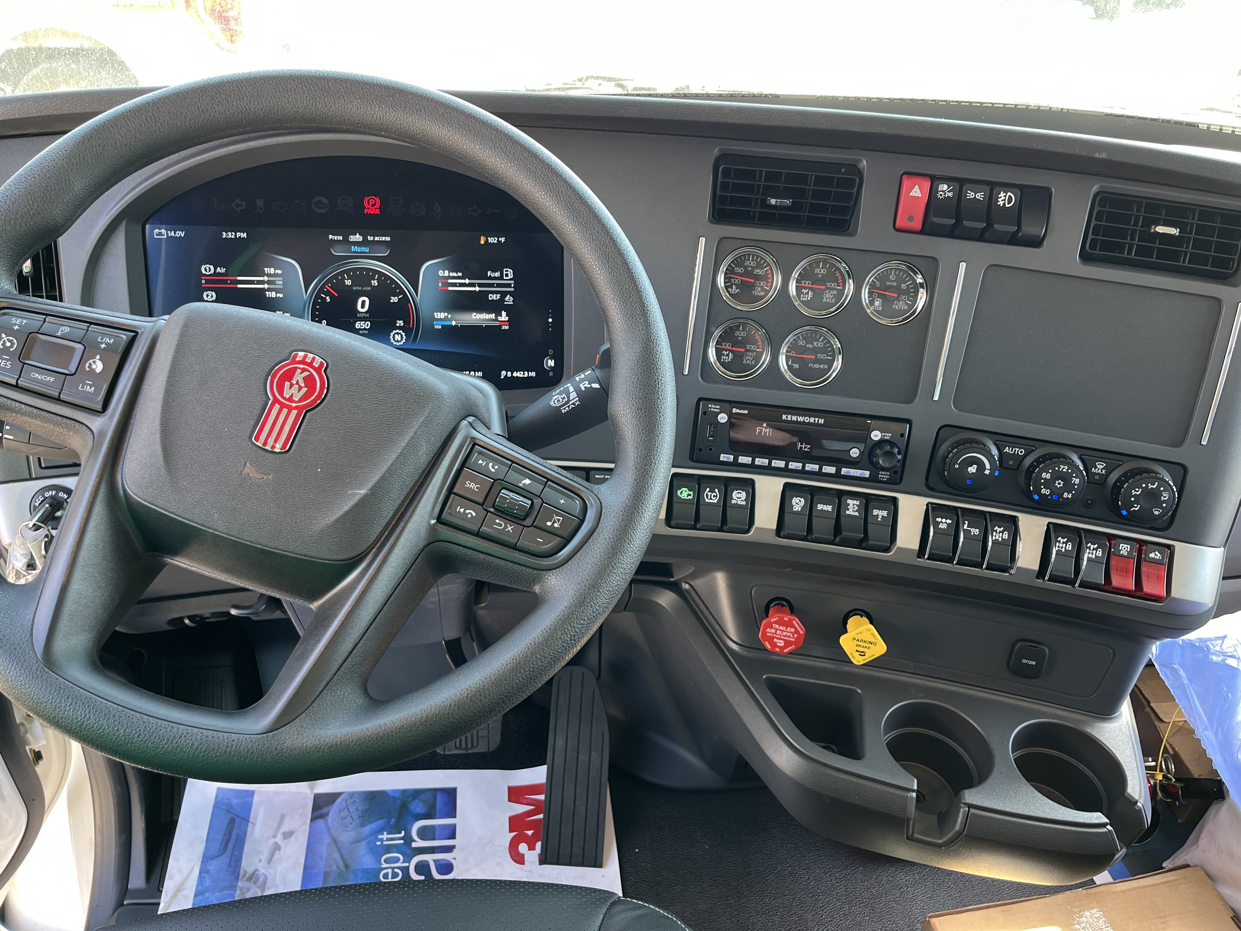 2024 Kenworth T880