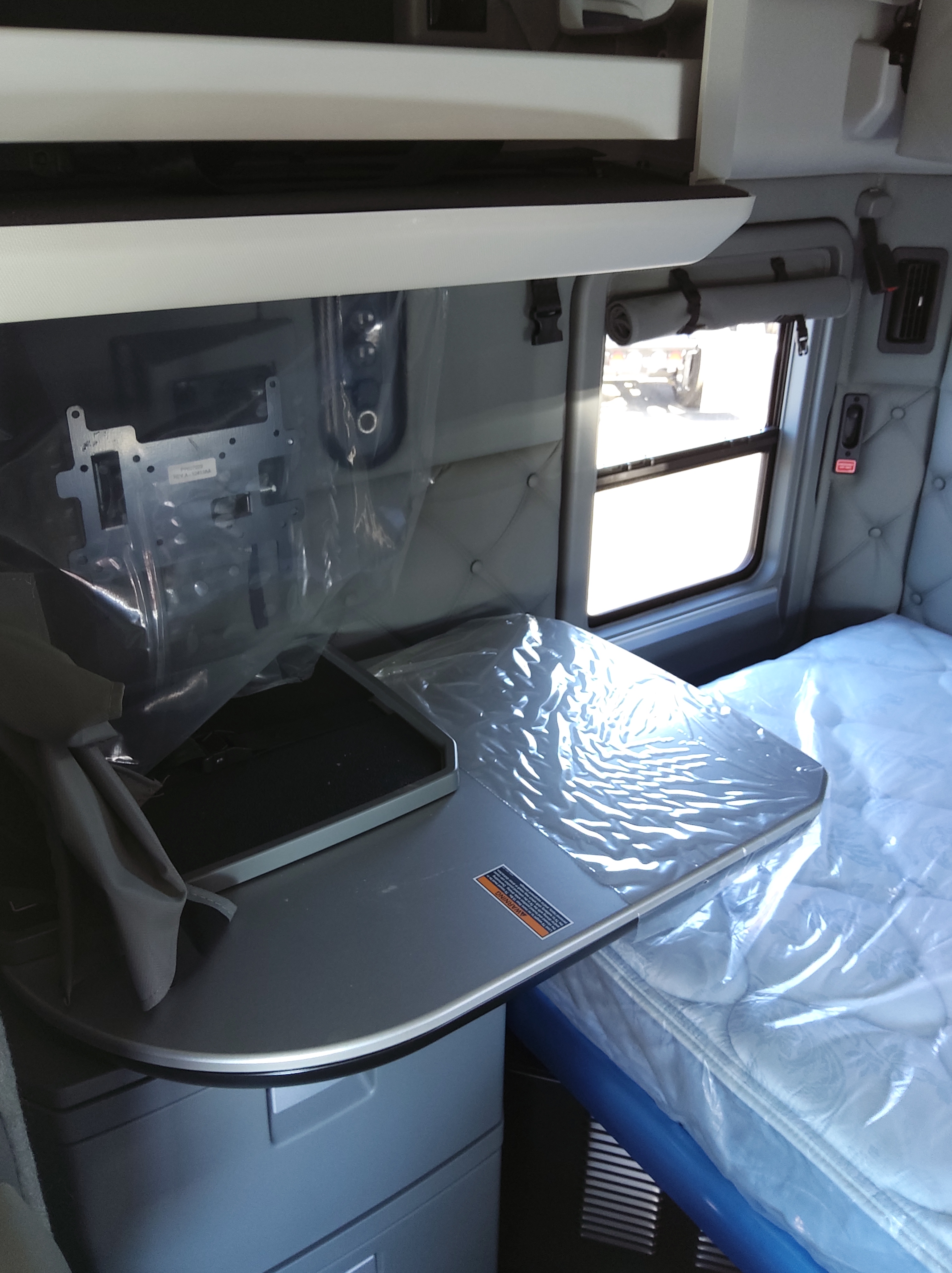 73 Striking kenworth t680 upper bunk mattress size Trend Of The Year