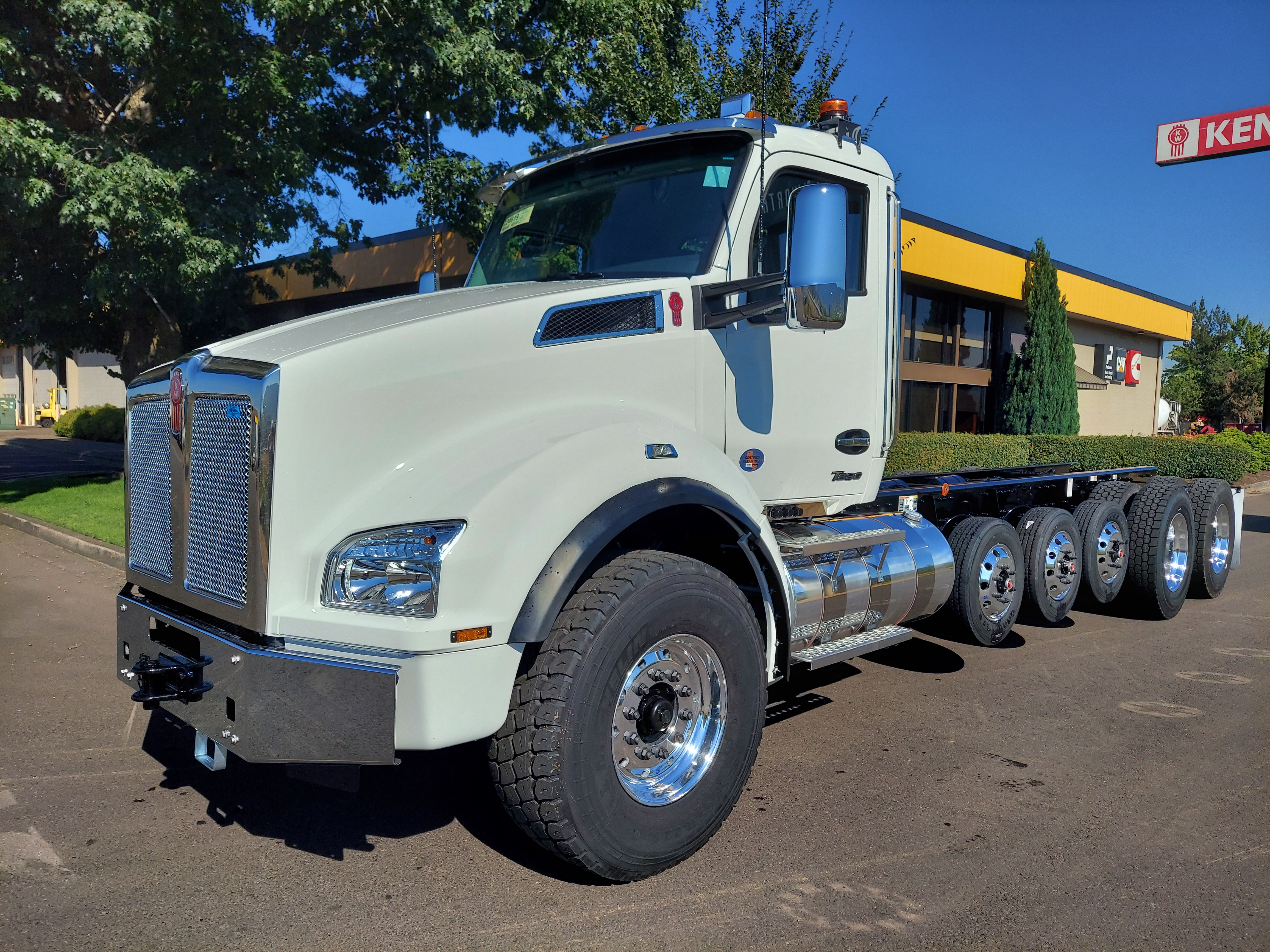 2026 Kenworth T880