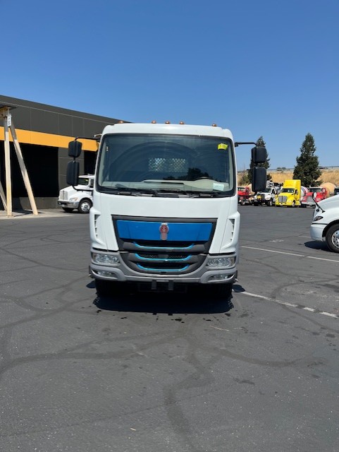 2025 Kenworth K270E