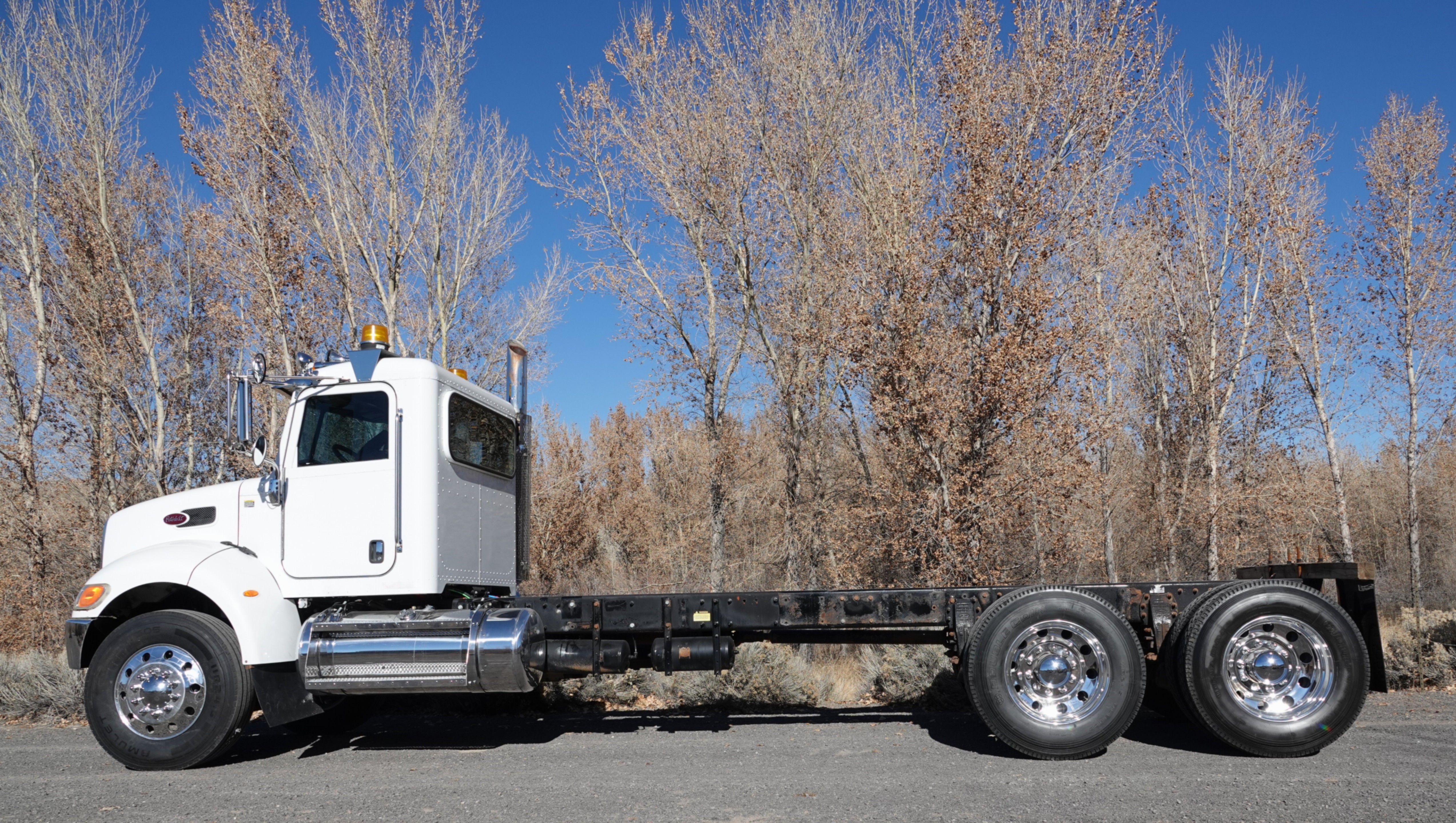 2013 Peterbilt 348
