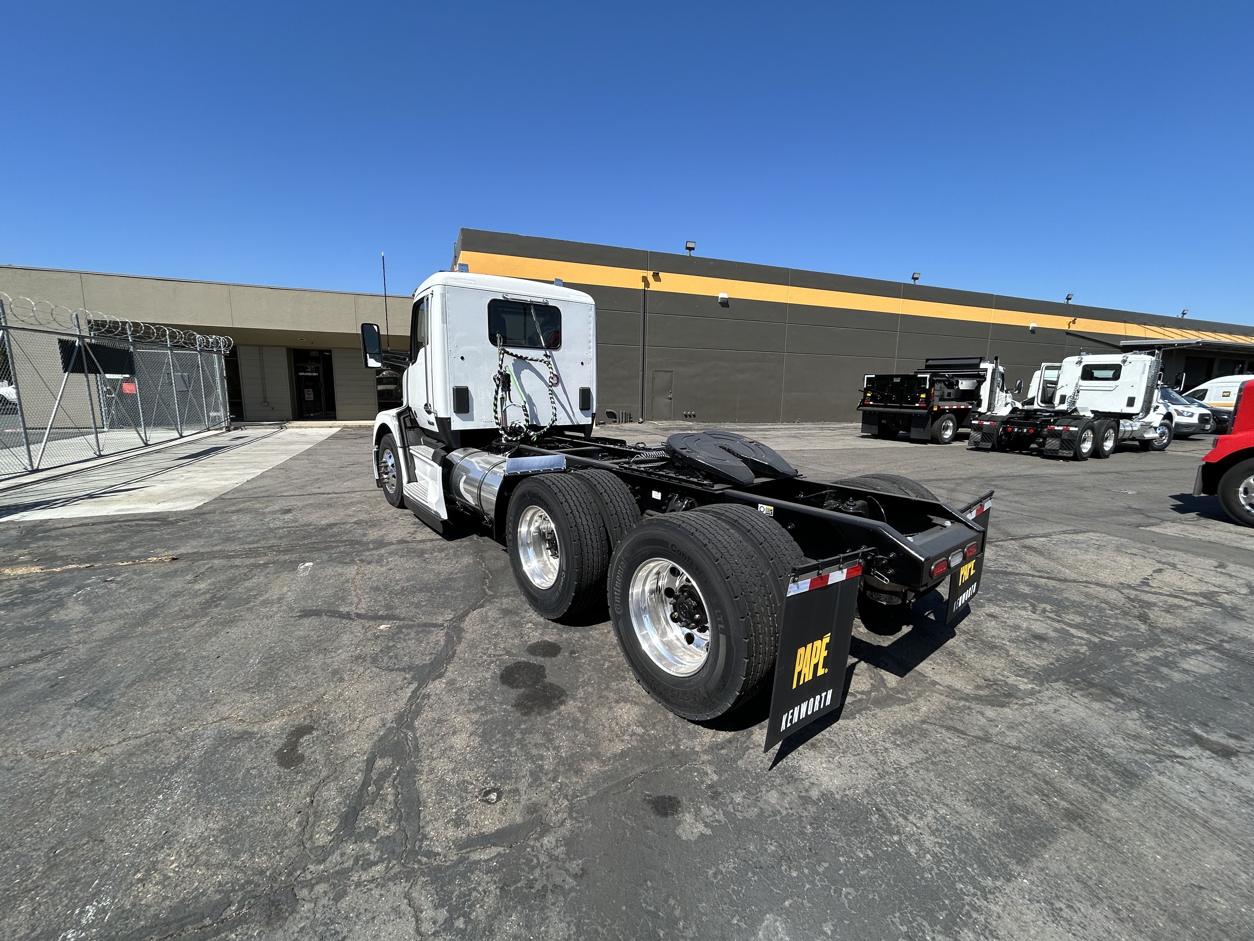 2024 Kenworth T680