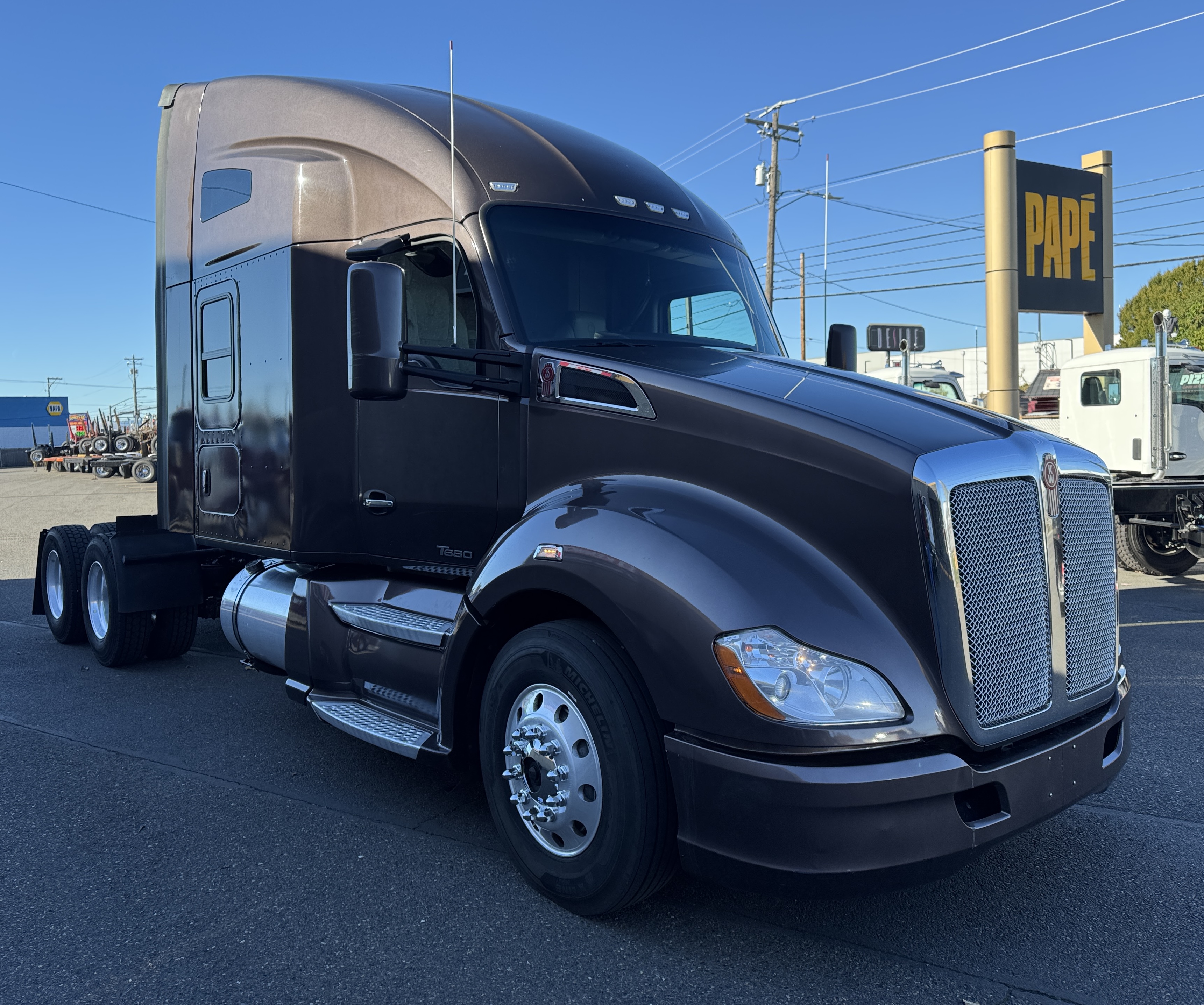 2022 Kenworth T680