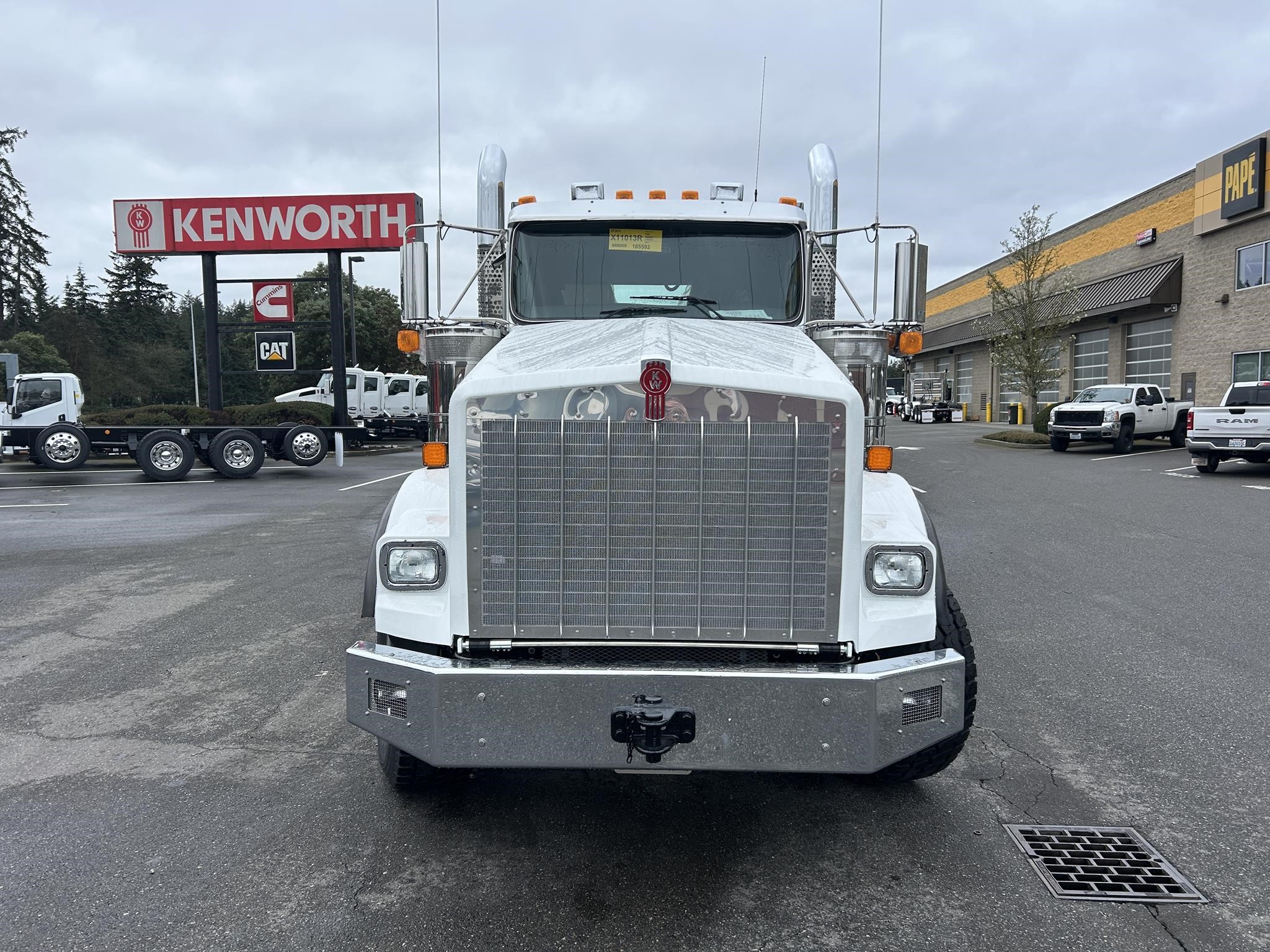 2025 Kenworth T800