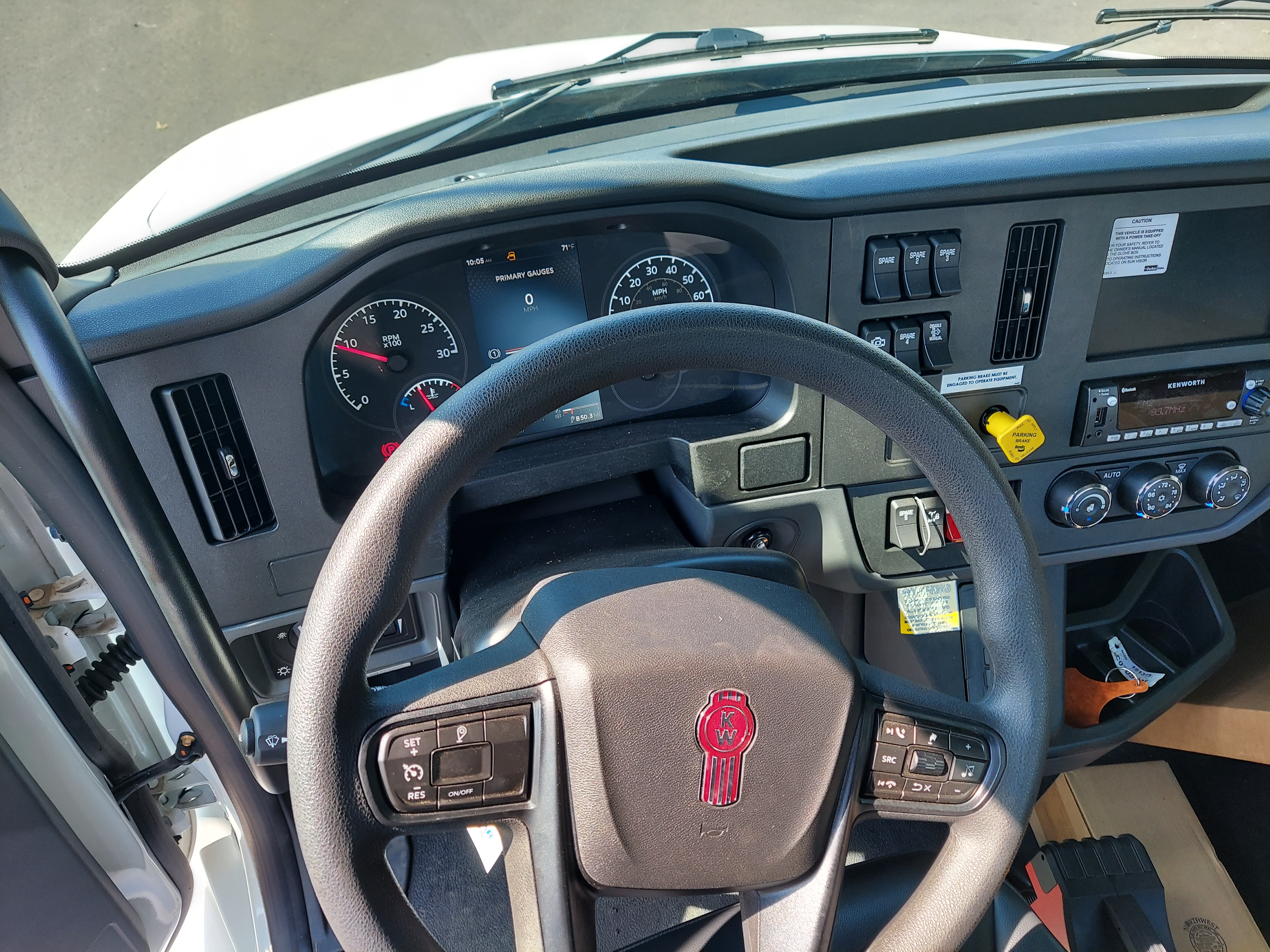 2025 Kenworth T280