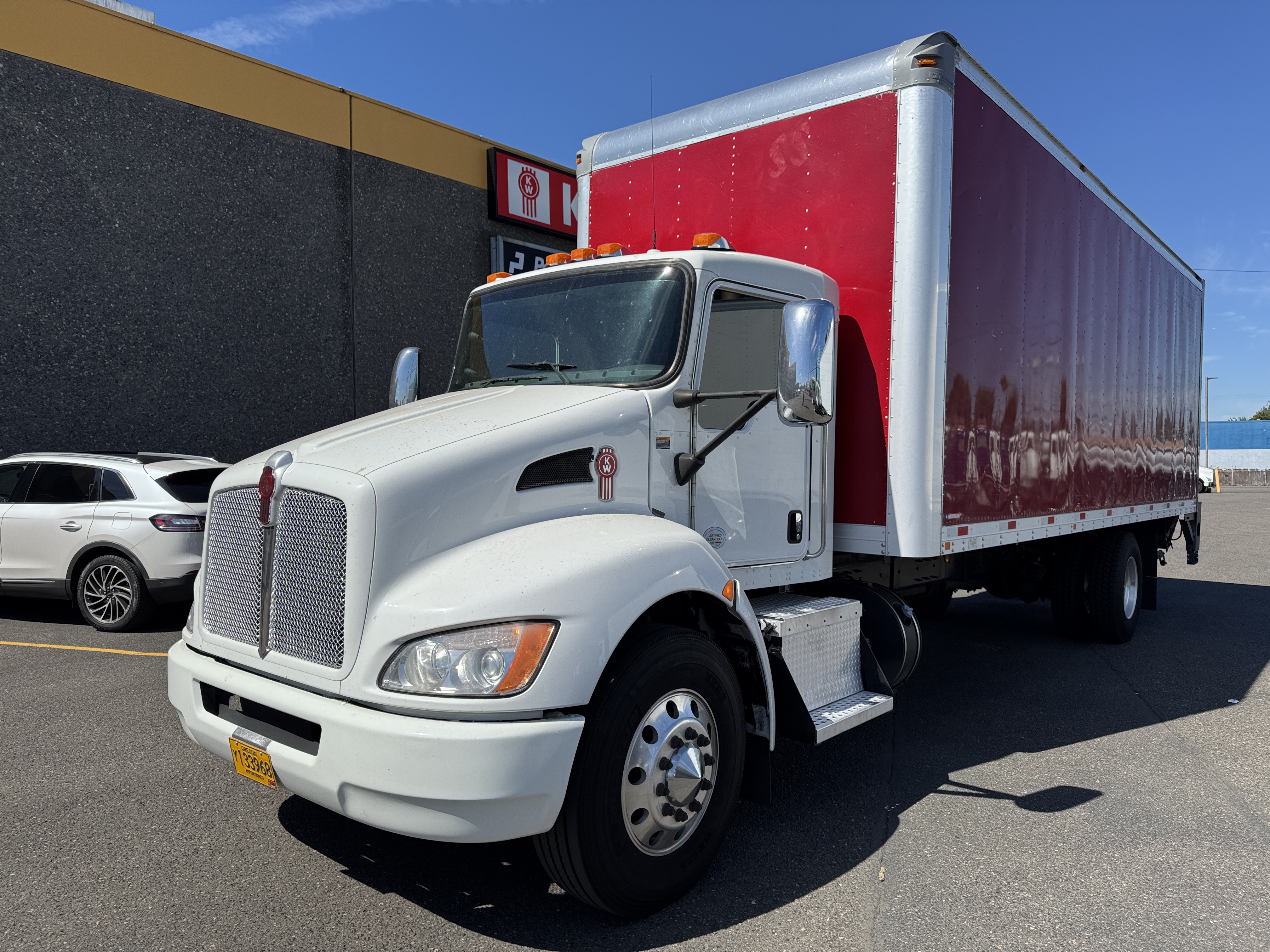 2018 Kenworth T270