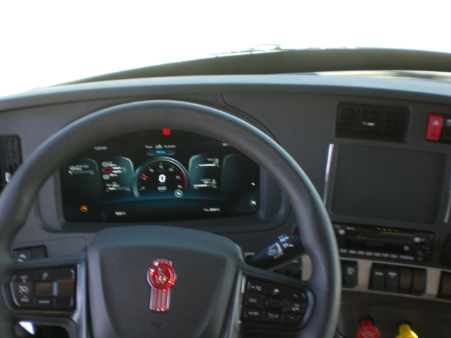 2025 Kenworth T880