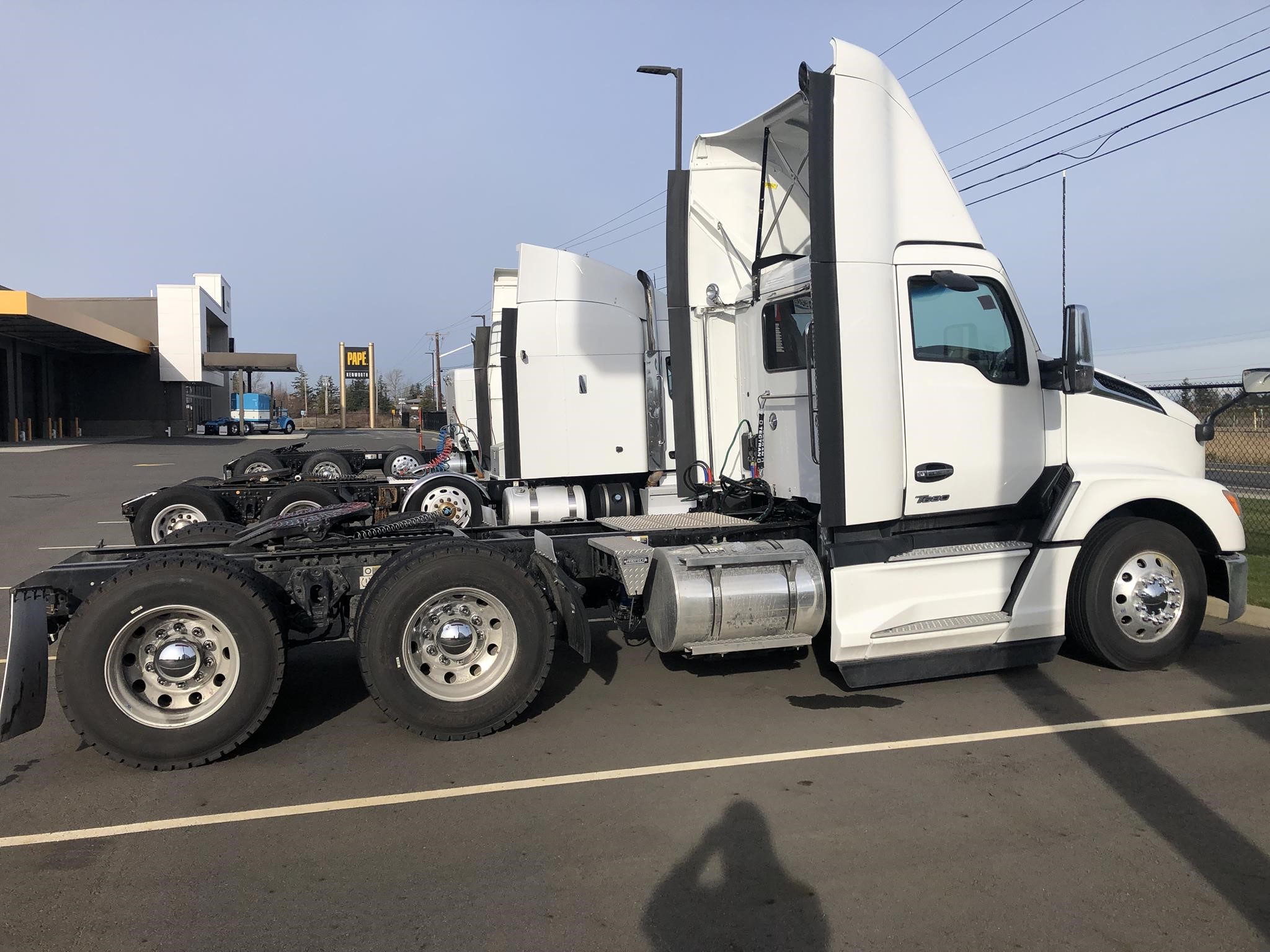 2025 Kenworth T680
