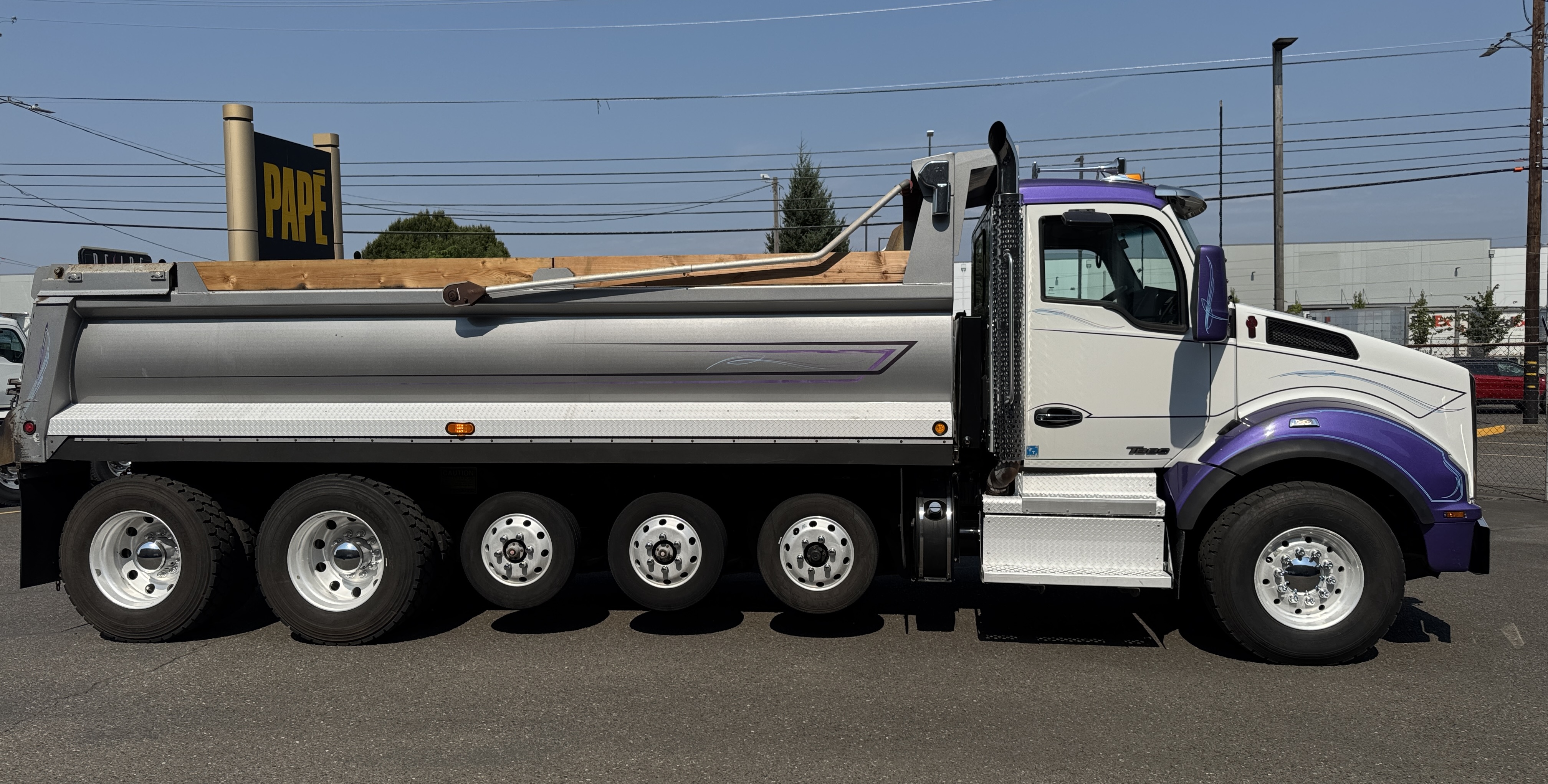 2021 Kenworth T880