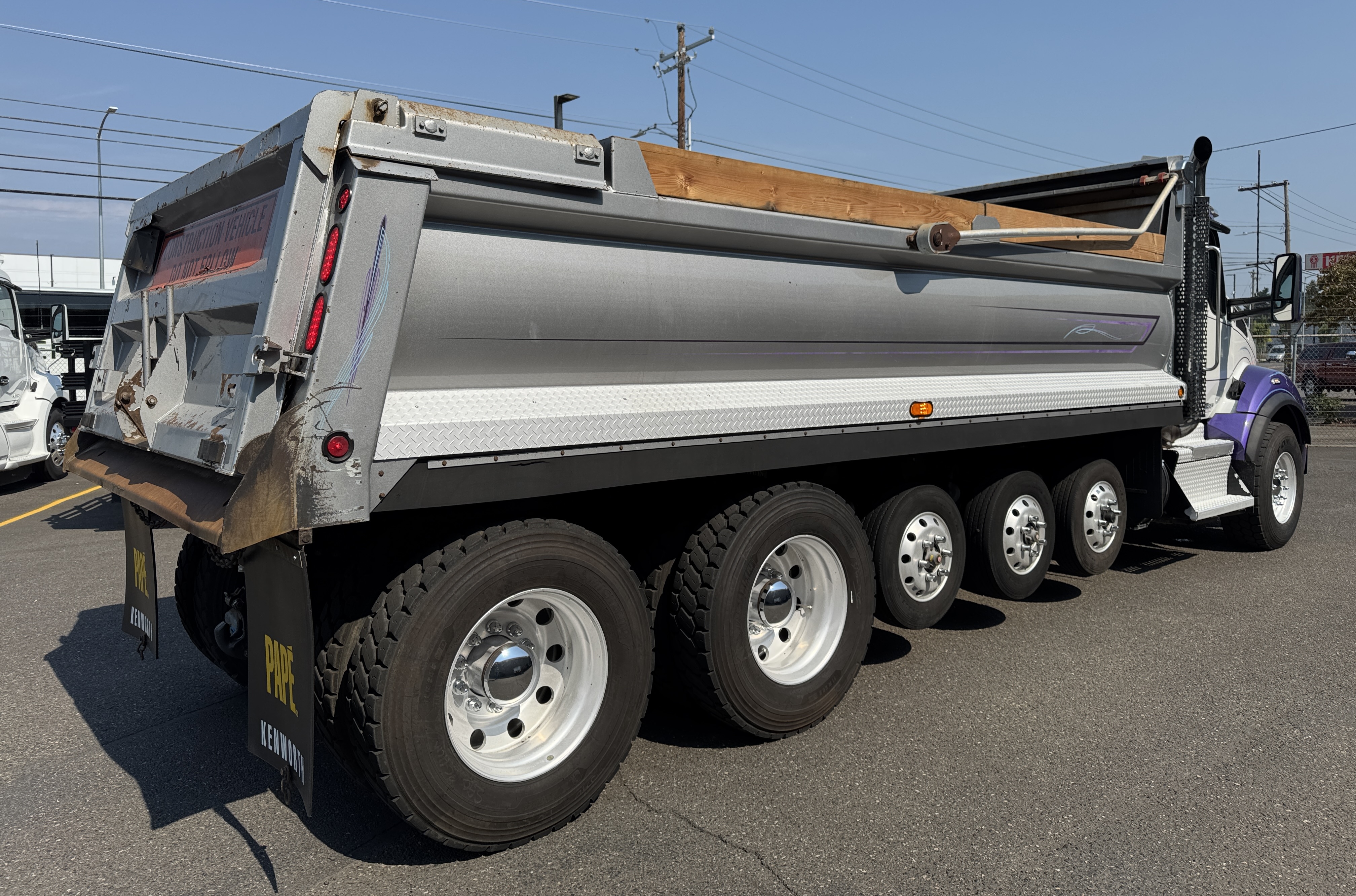 2021 Kenworth T880