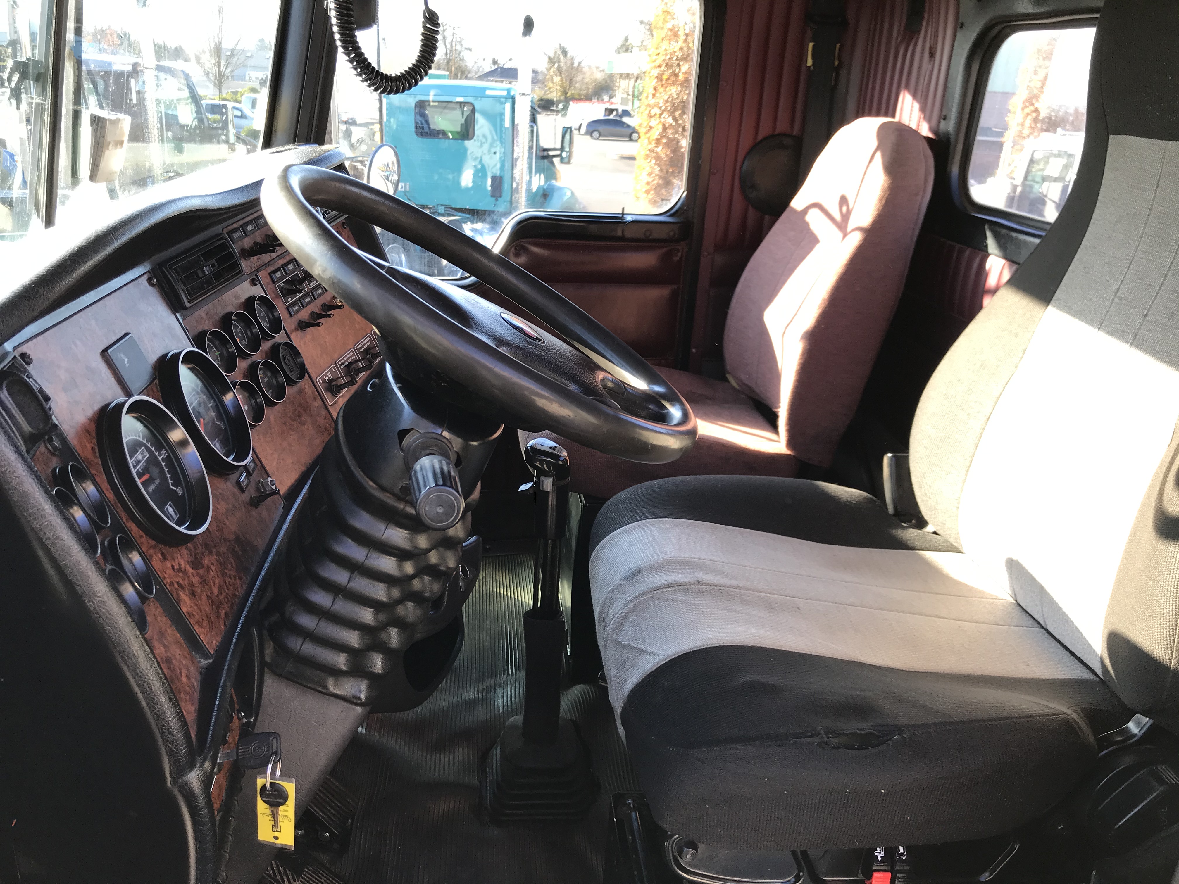 2005 Kenworth T800