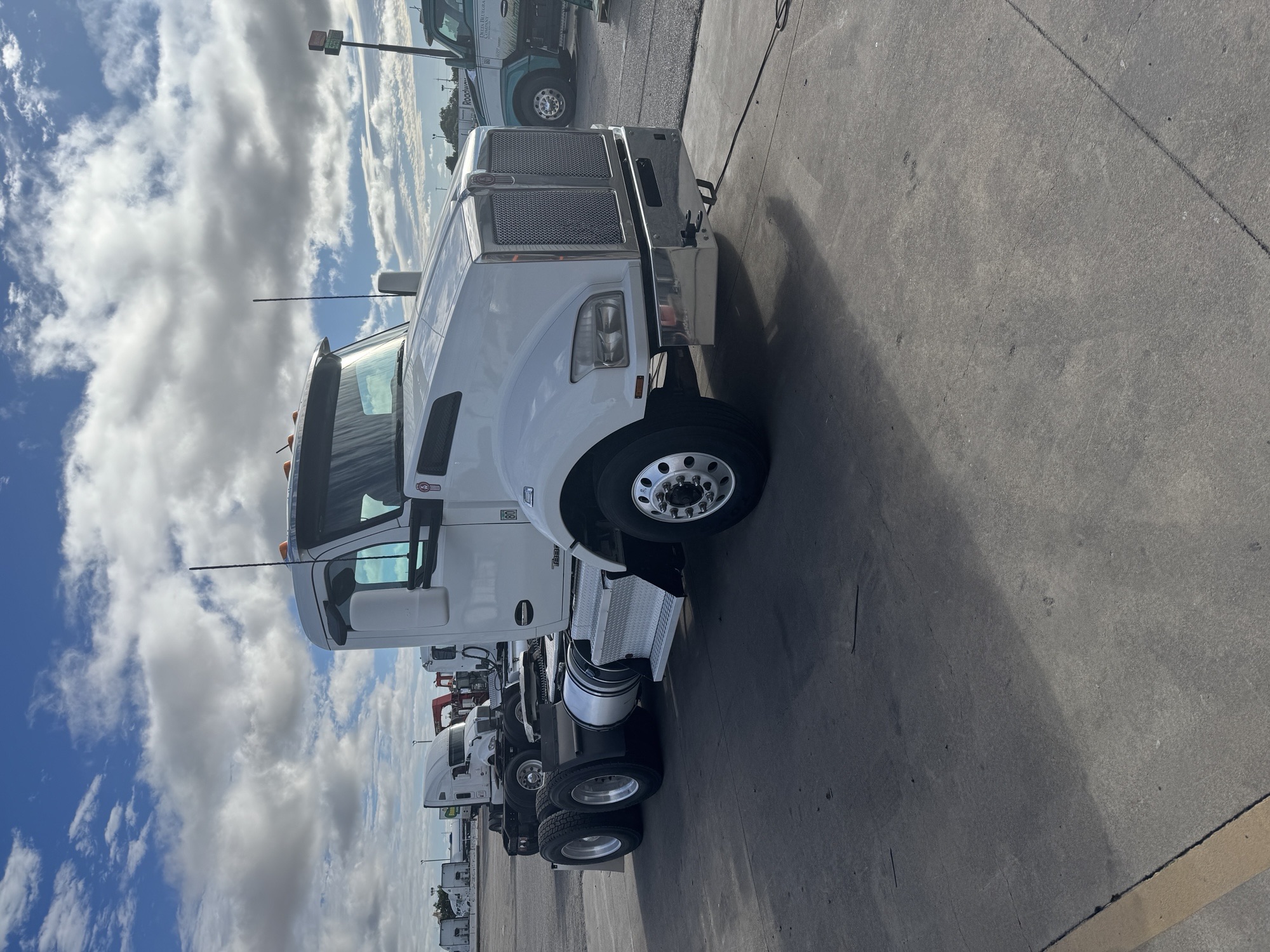 2016 Kenworth T880