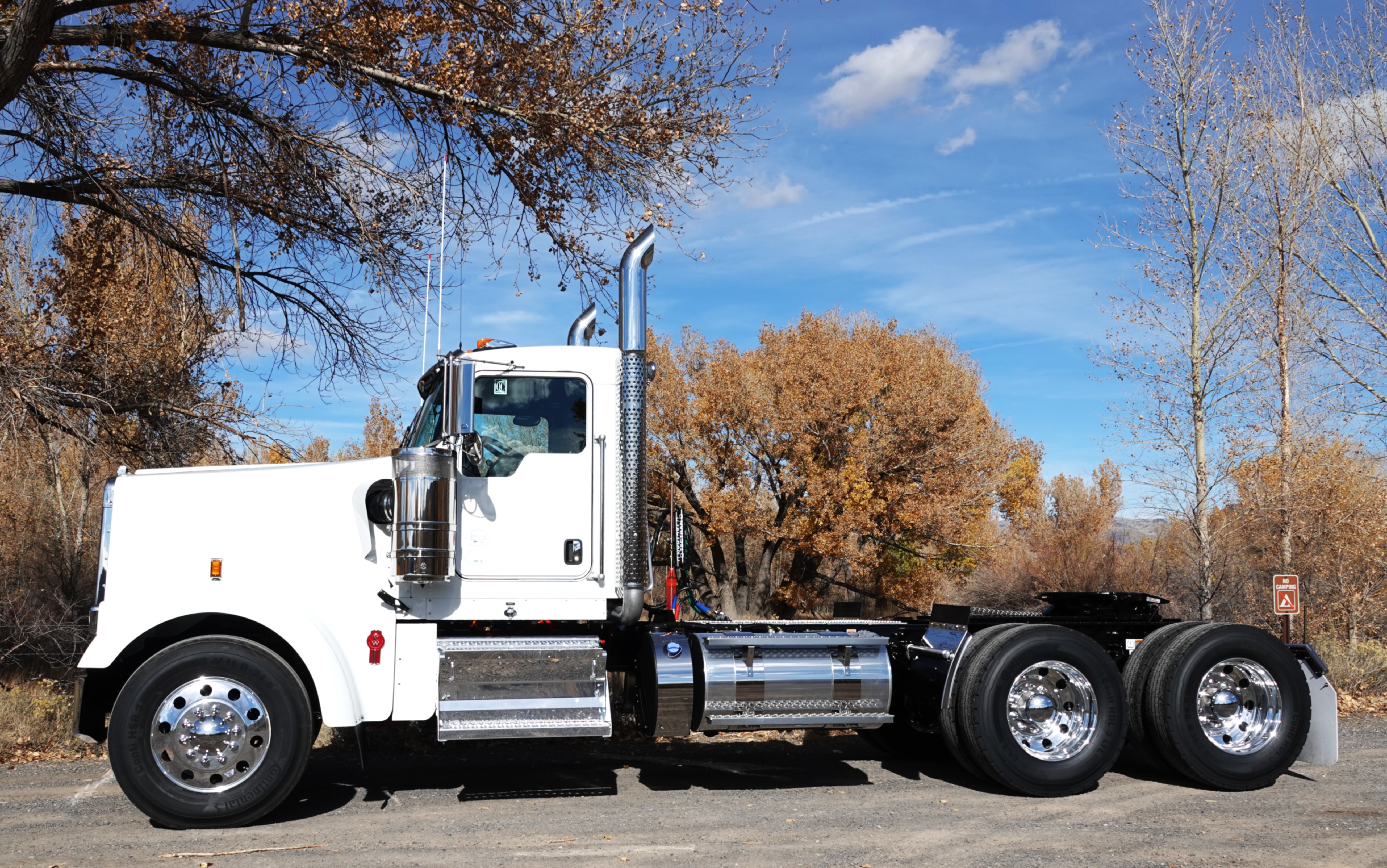 2026 Kenworth W900L