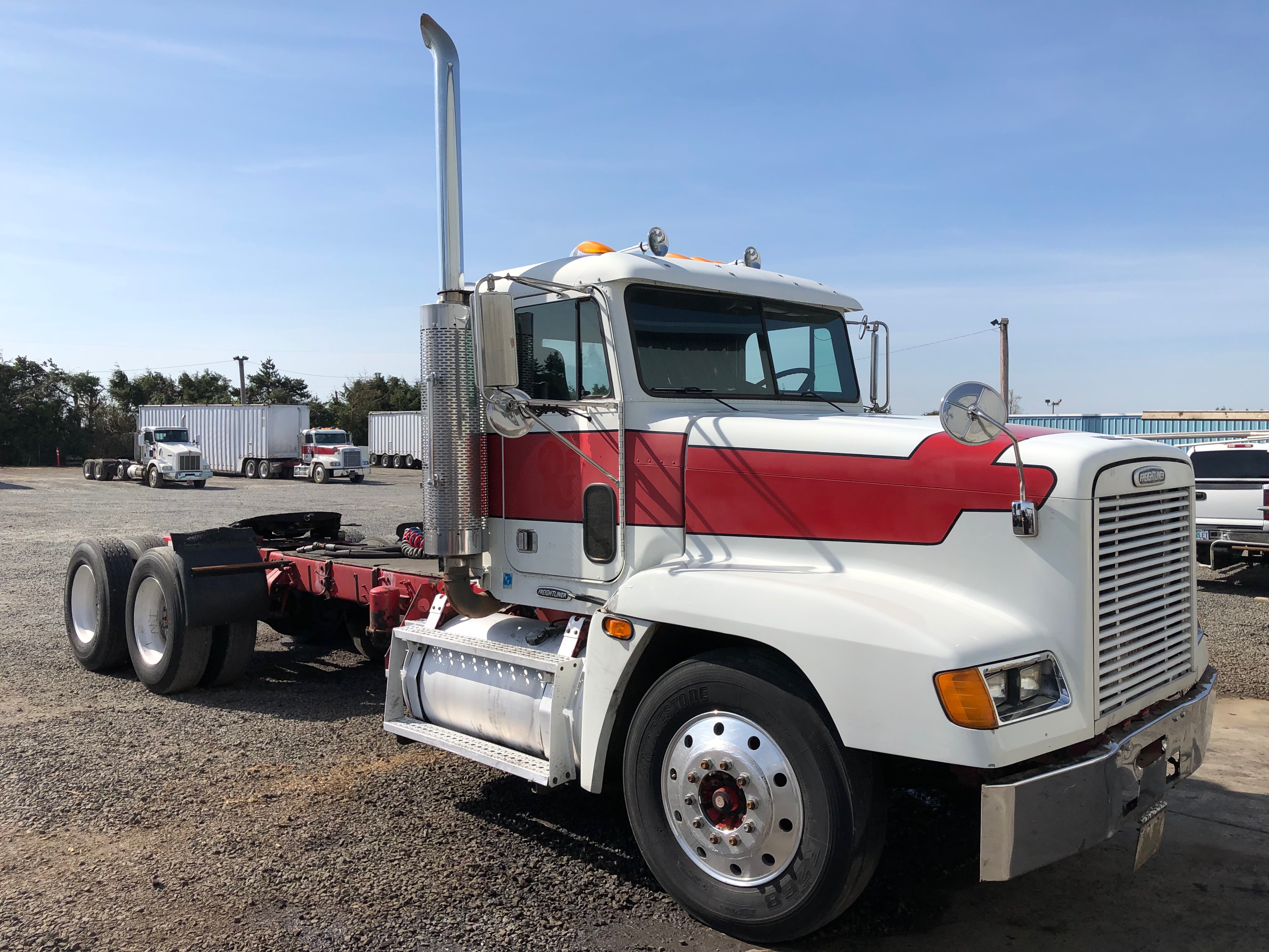 2001 Freightliner FLD
