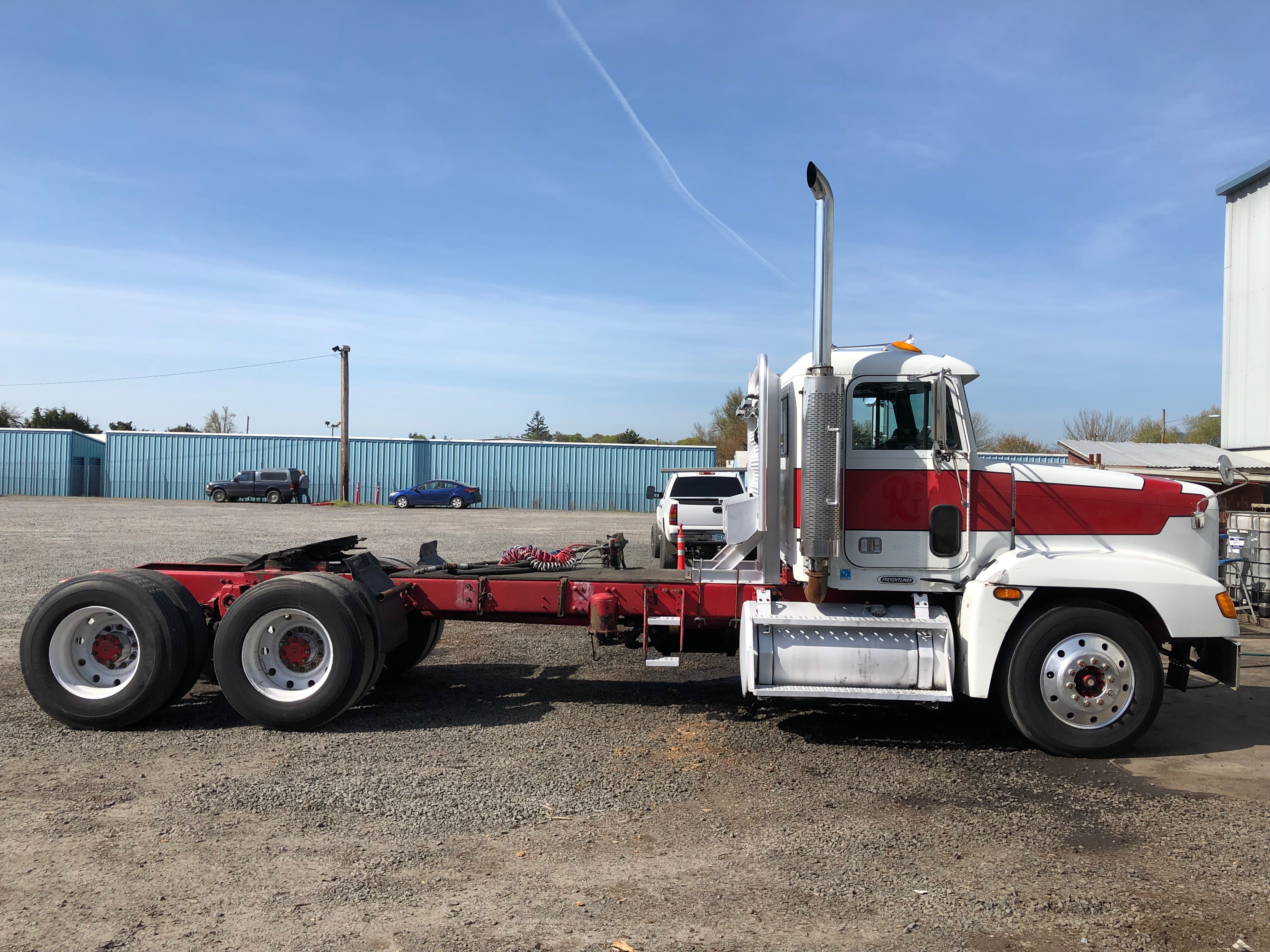 2001 Freightliner FLD