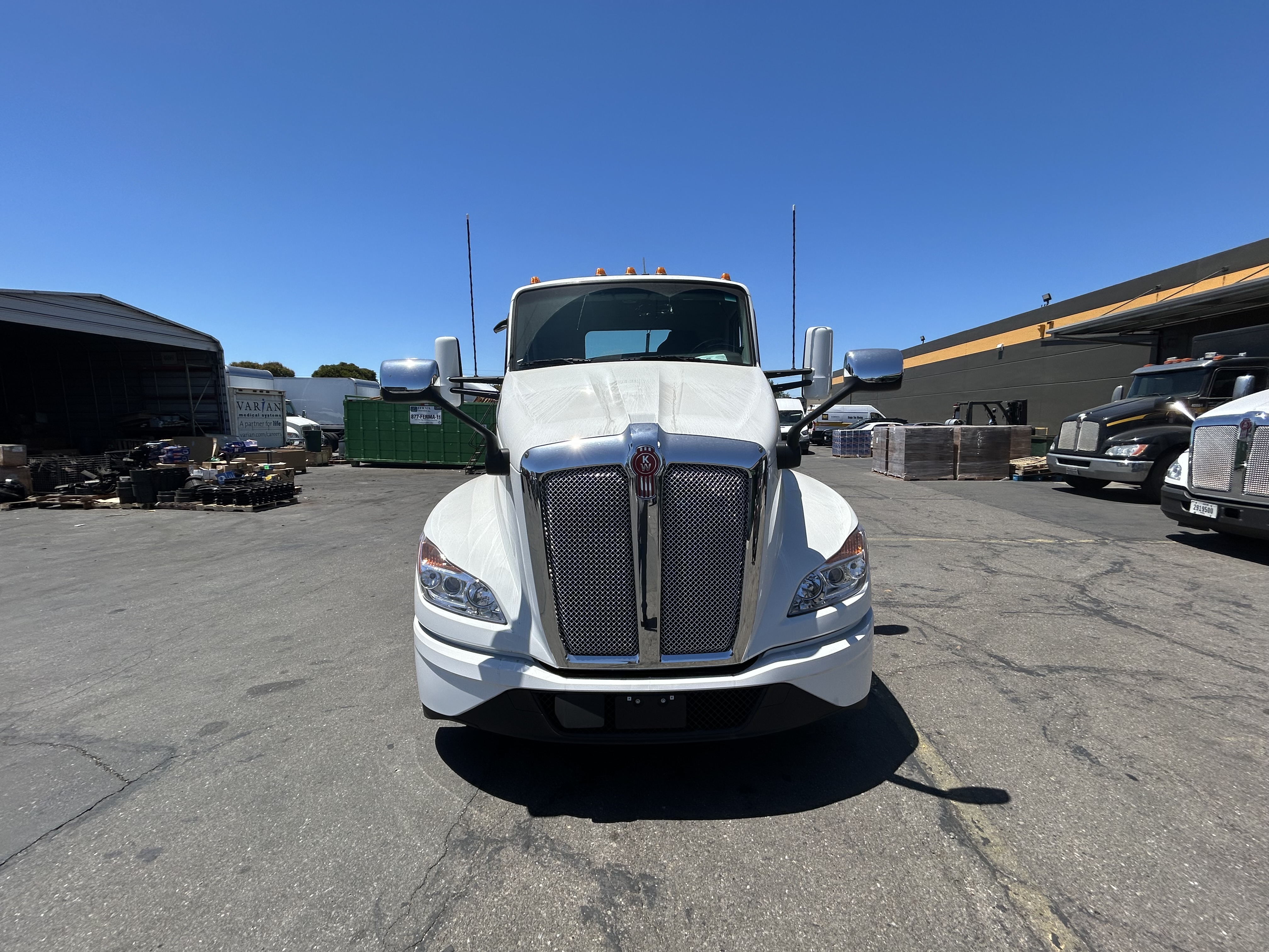 2024 Kenworth T680