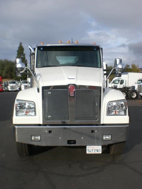 2023 Kenworth T880