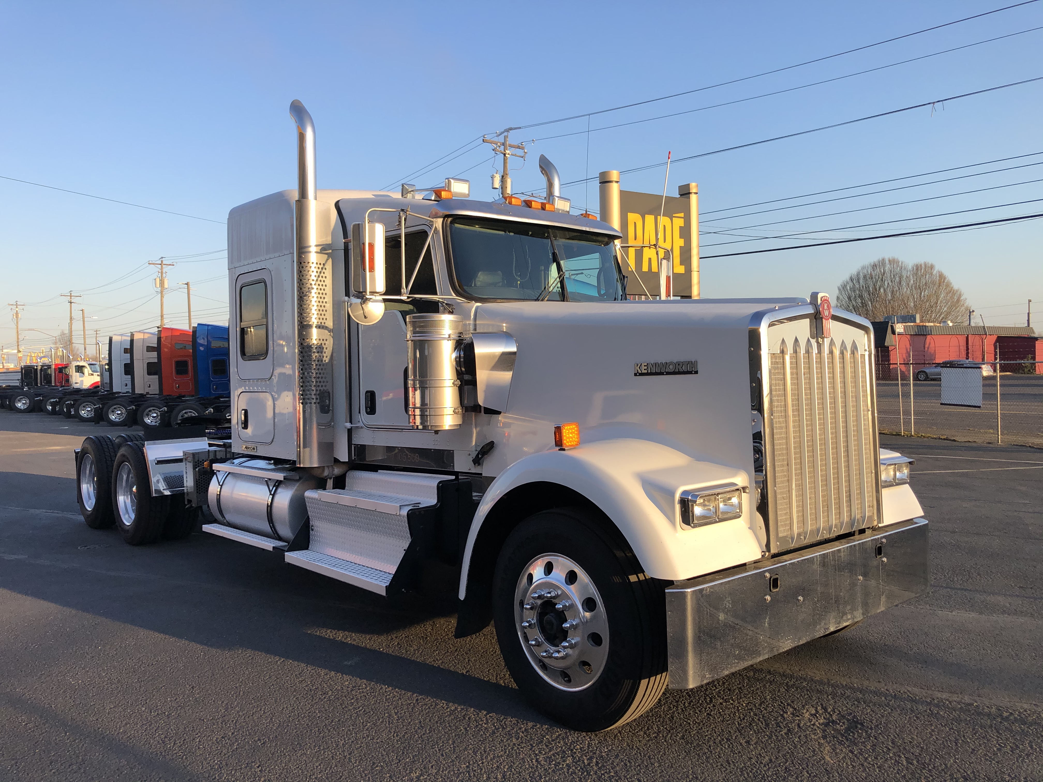 2014 Kenworth W900L