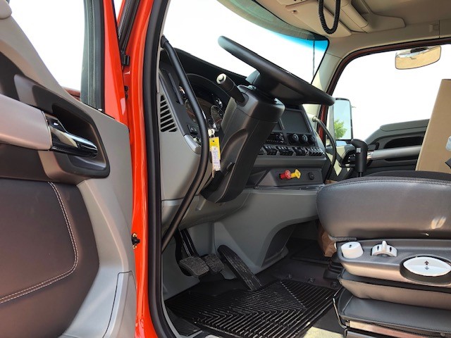 2020 Kenworth T880