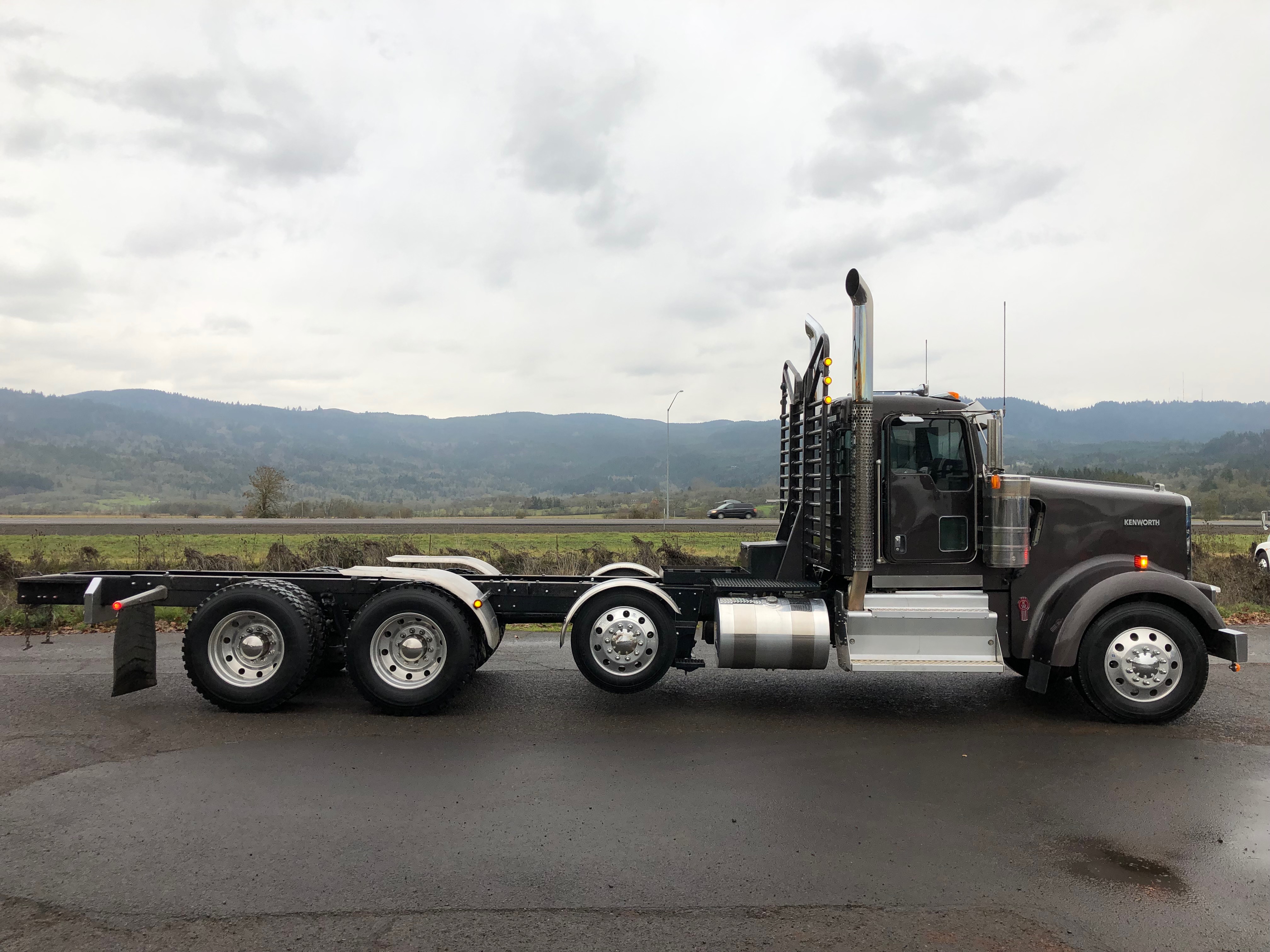 2016 Kenworth W900